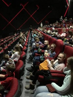 4 "В": Кинотеатр «Современник»